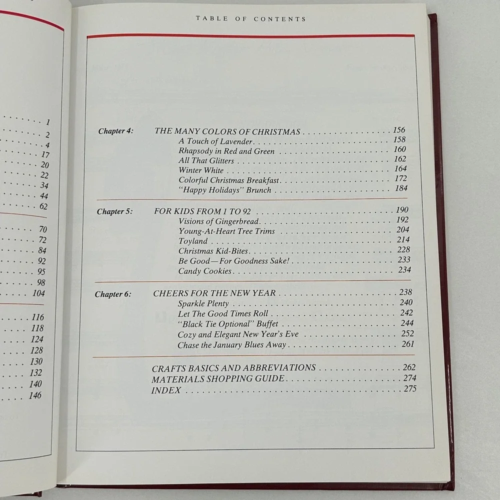 Family Circle Christmas Treasury 1989 Hardcover Holiday Recipes Crafts Vintage
